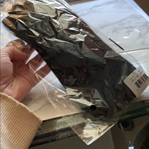 SaksFifthAve black gloves 100% cashmere NWT - Picture 5 of 5